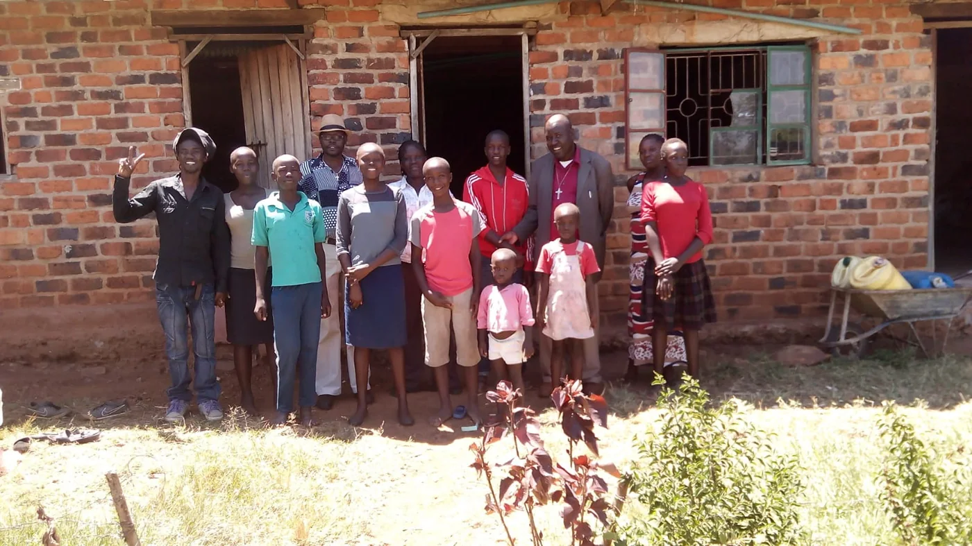 A community visit by the Willis Ouma Ondiek Foundation